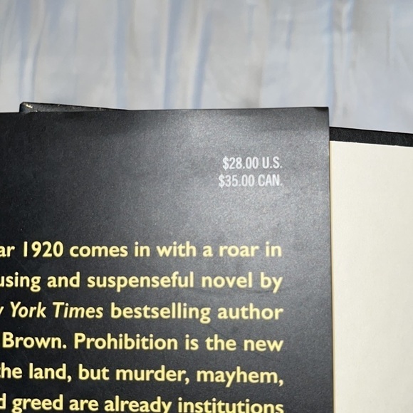 Sandra Brown Blind Tiger Novel - Picture 2 of 5